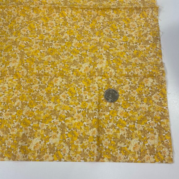 1/2 Yard Cut Quilting Fabric Benarex Yellow Floral Flowers International Crafts - Picture 4 of 6
